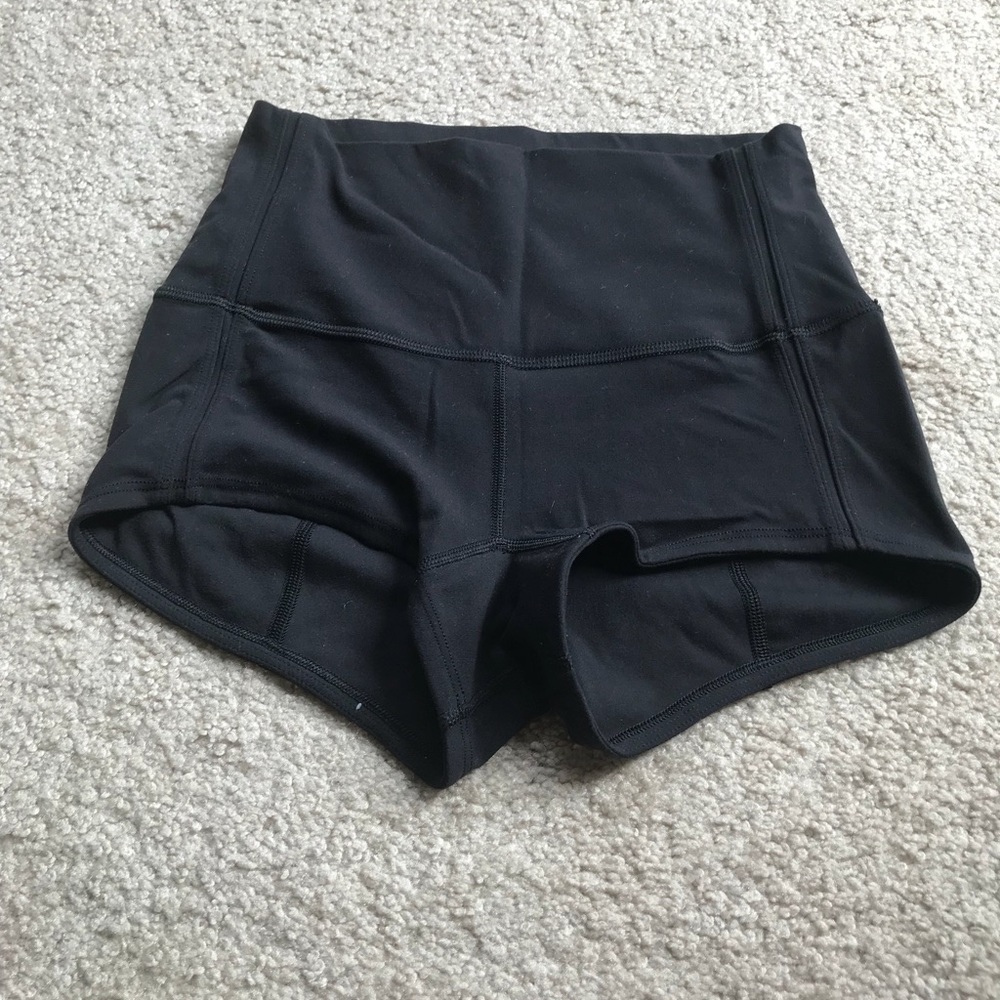 Lululemon spandex shorts size 4